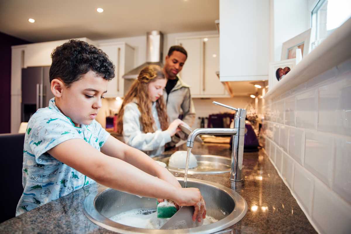The Best Ways to Involve Kids in Household Chores for Life Skills