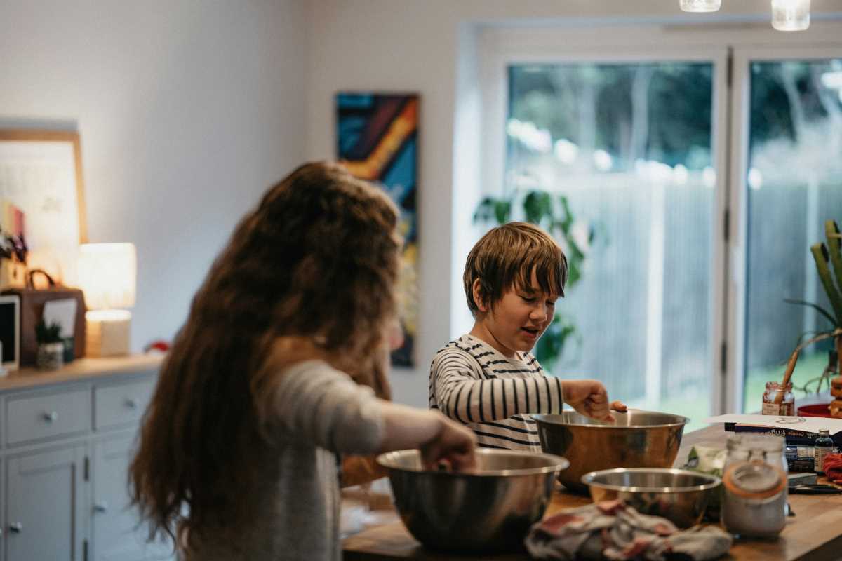 6 Clever Ways to Make Cooking with Teens More Rewarding